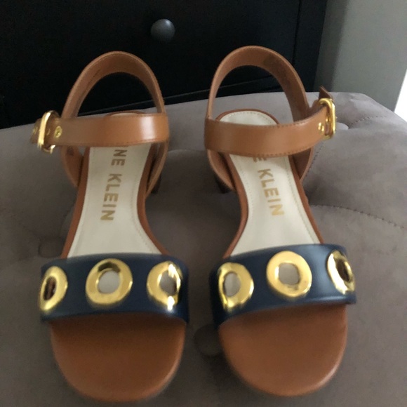 Anne Klein heels - Picture 4 of 8
